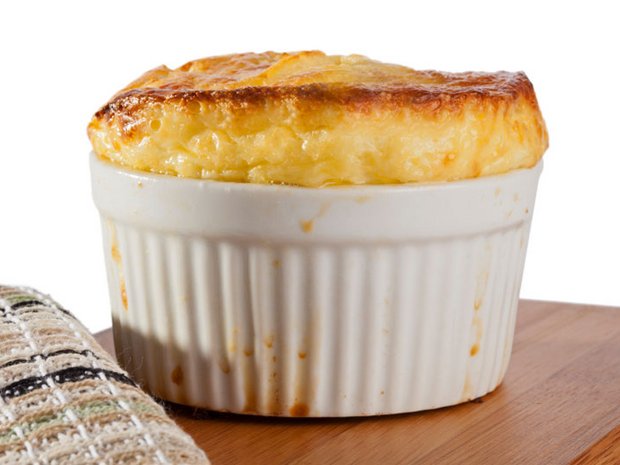 Sufleu cu fromage blanc şi arpagic