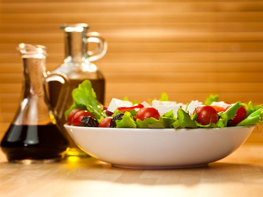 Salată italiană cu tăieţei verzi